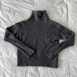 Aritzia 100% Cashmere Grey Sweater